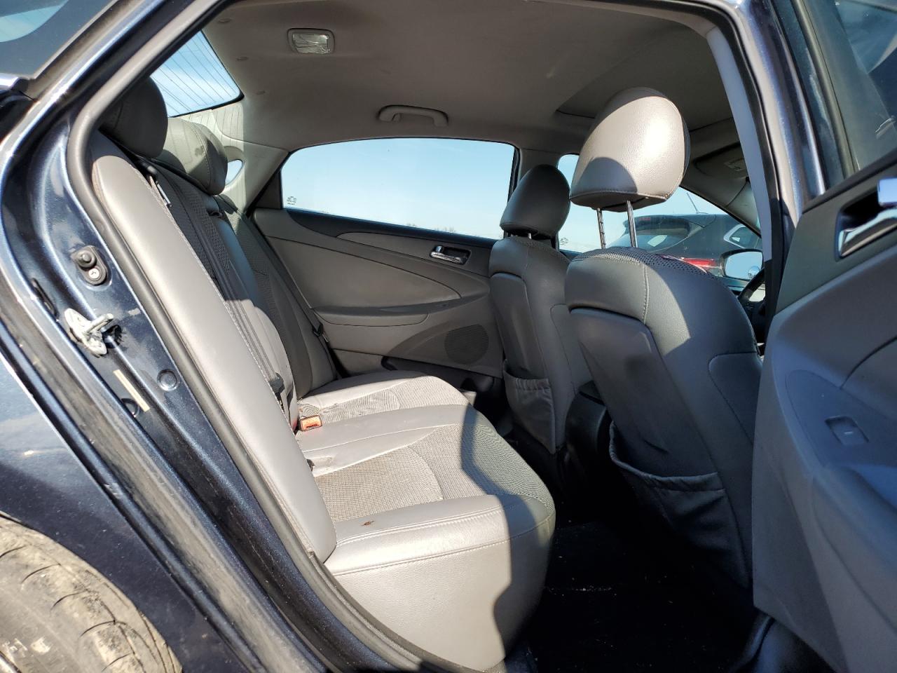 2011 Hyundai Sonata VIN 5NPEC4AC1BH037173 Copart auction photo, front end / rear end damage thumbnail 10