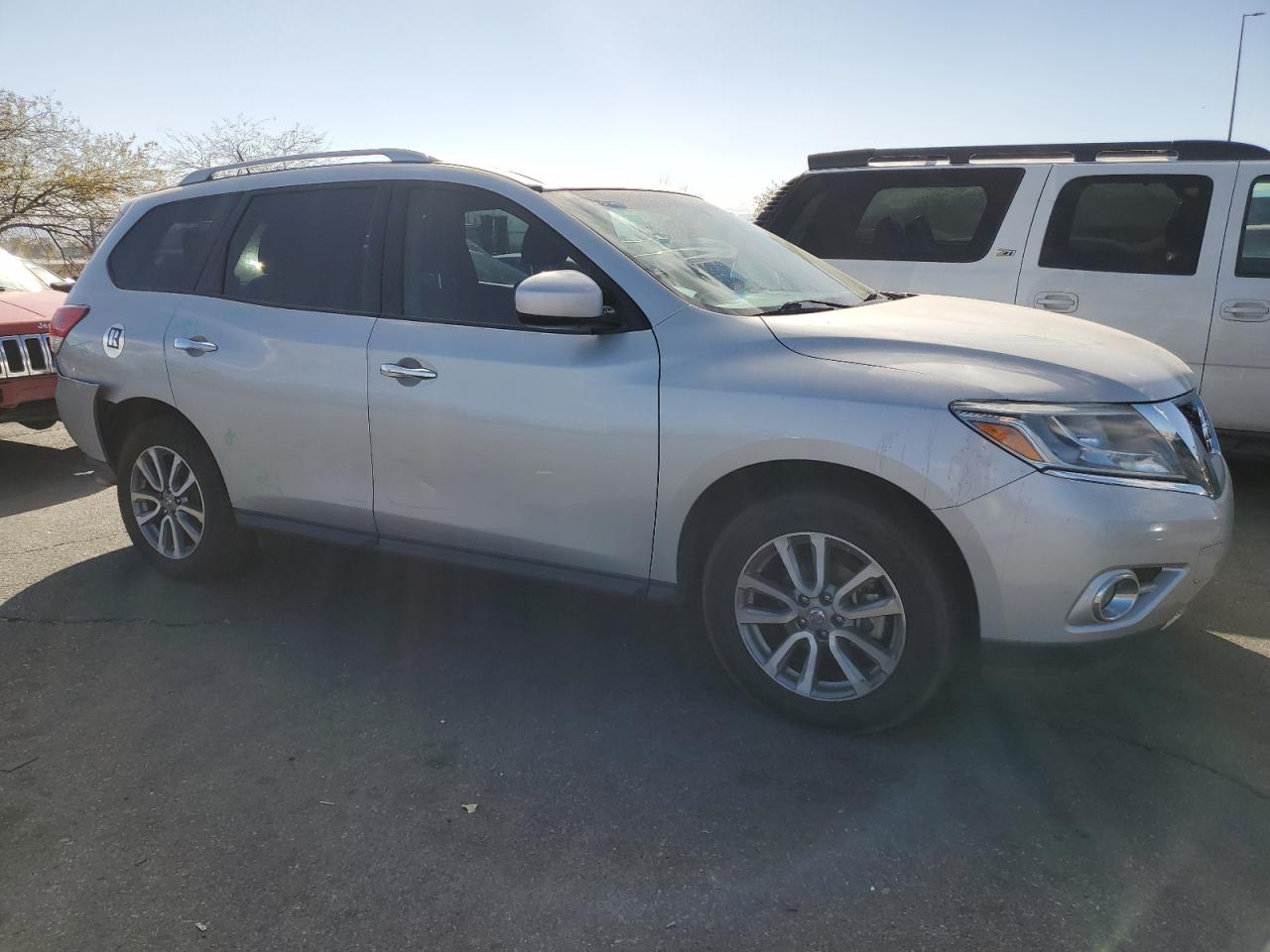 2016 Nissan Pathfinder VIN 5N1AR2MN9GC642555 Copart auction photo, rear end damage thumbnail 4