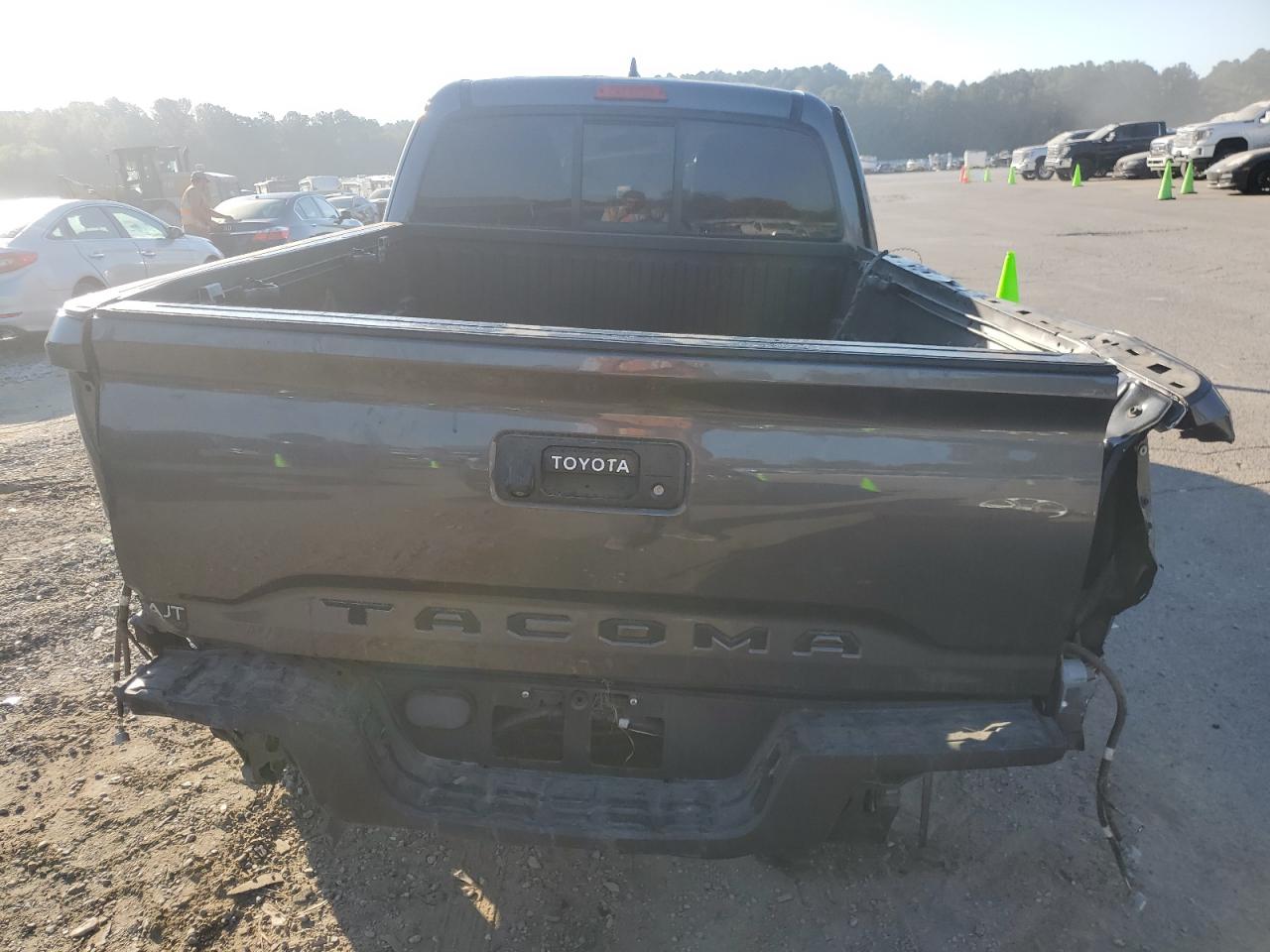 2016 Toyota Tacoma VIN 5TFRX5GN6GX056740 Copart auction photo, undercarriage / side damage thumbnail 6
