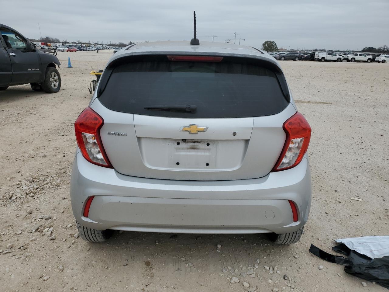 2020 Chevrolet Spark VIN KL8CB6SA4LC400171 Copart auction photo, front end / minor dent/scratches damage thumbnail 6
