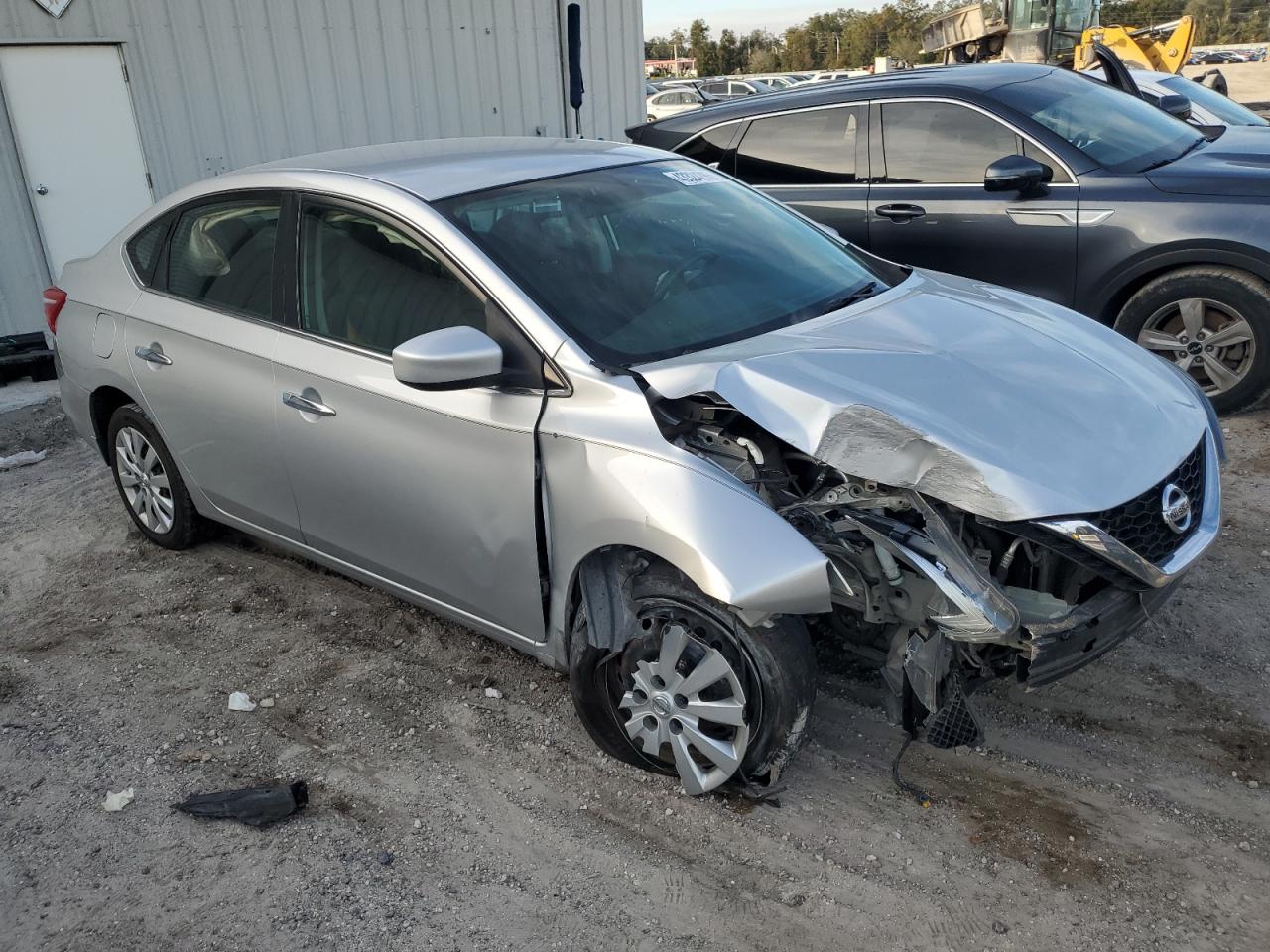 2016 Nissan Sentra VIN 3N1AB7AP2GY300774 Copart auction photo, front end / minor dent/scratches damage thumbnail 4