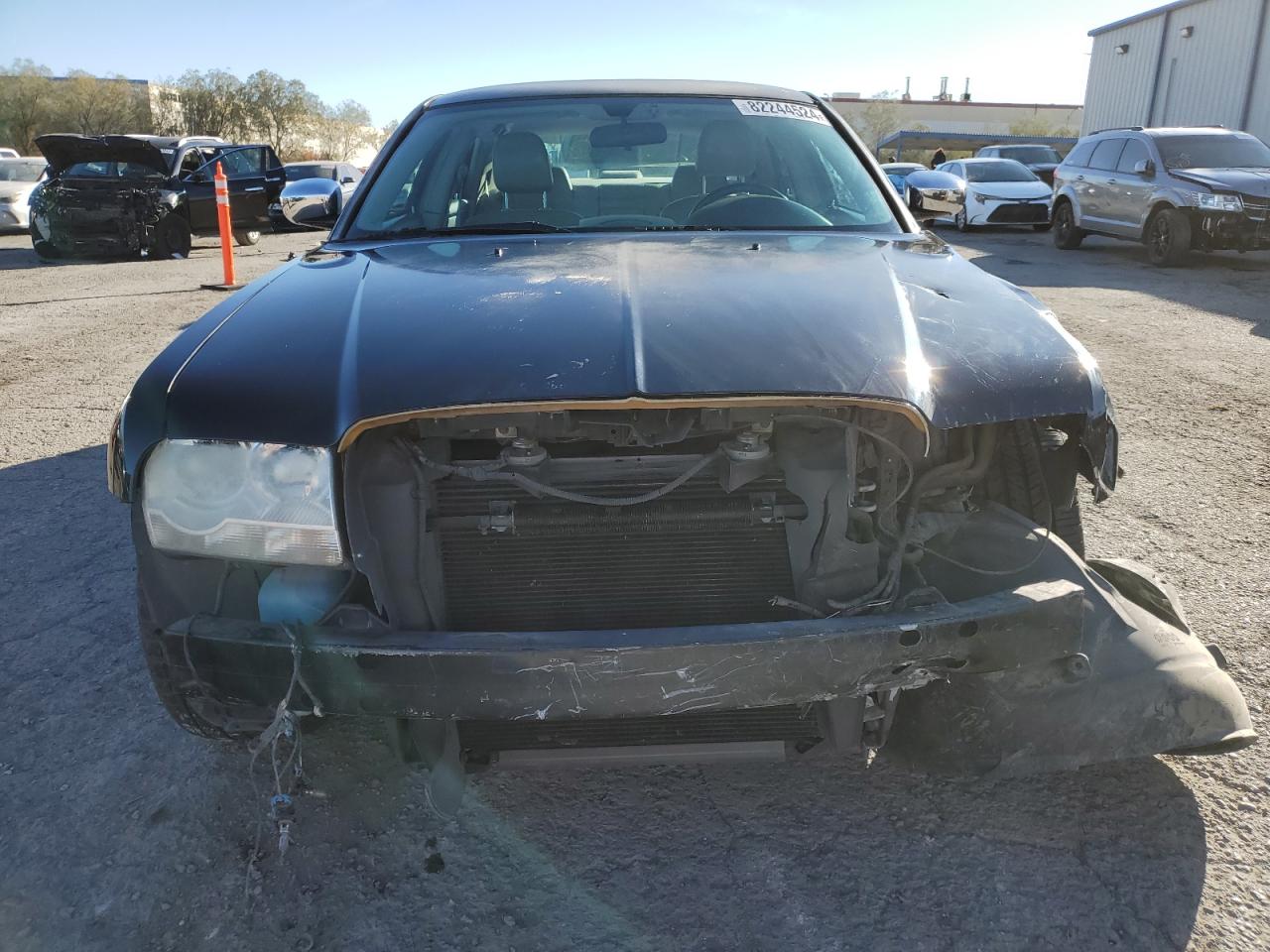 2005 Chrysler 300 VIN 2C3JA53G15H595567 Copart auction photo, front end damage thumbnail 5