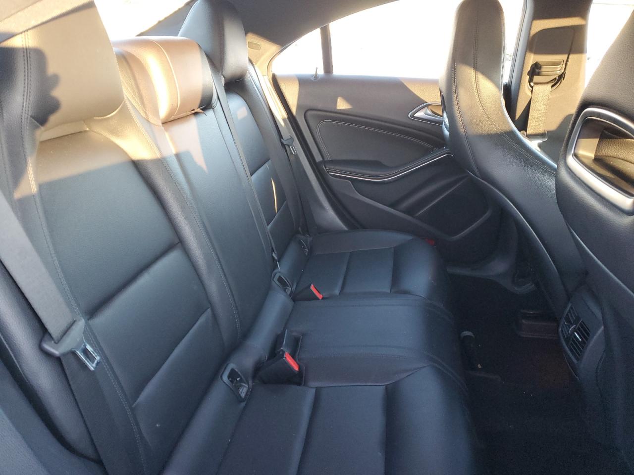2014 Mercedes-Benz CLA-klasse VIN WDDSJ4GB8EN113005 Copart auction photo, front end / side damage thumbnail 10