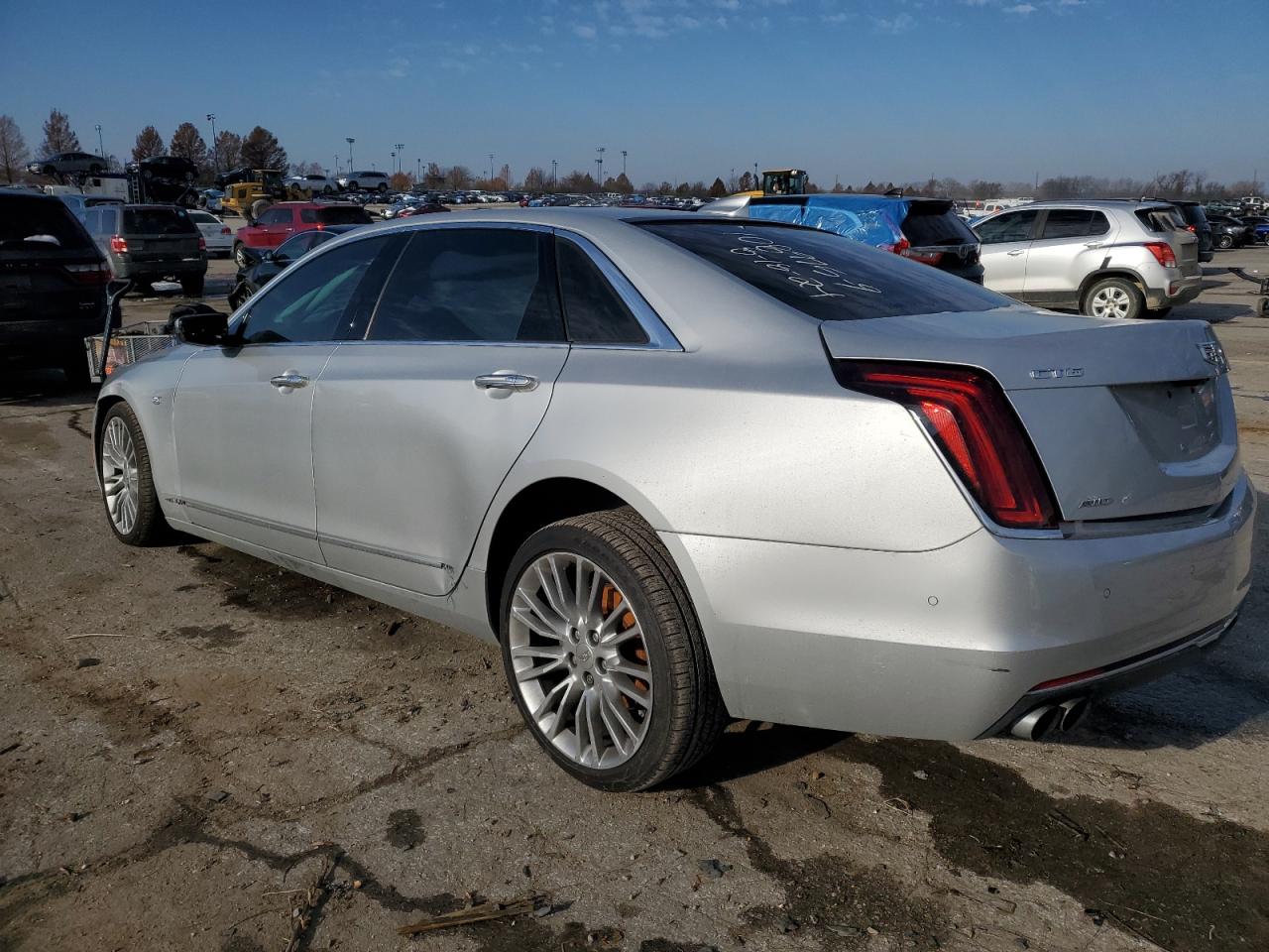 2018 Cadillac CT6 VIN 1G6KE5R62JU113203 Copart auction photo, front end damage thumbnail 2