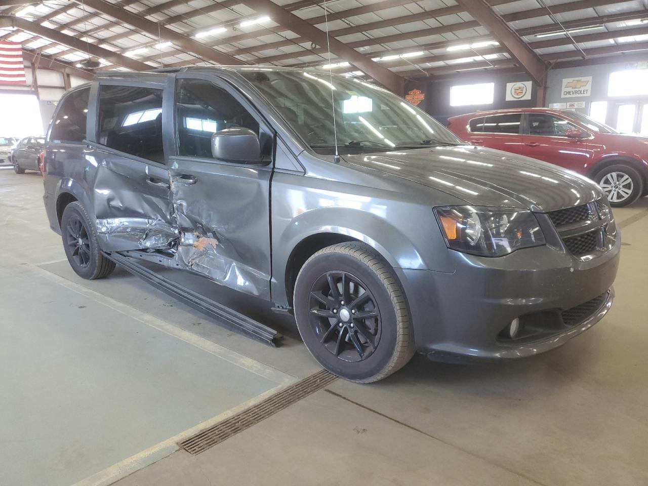 2019 Dodge Caravan VIN 2C4RDGEG1KR765009 Copart auction photo, side / minor dent/scratches damage thumbnail 4