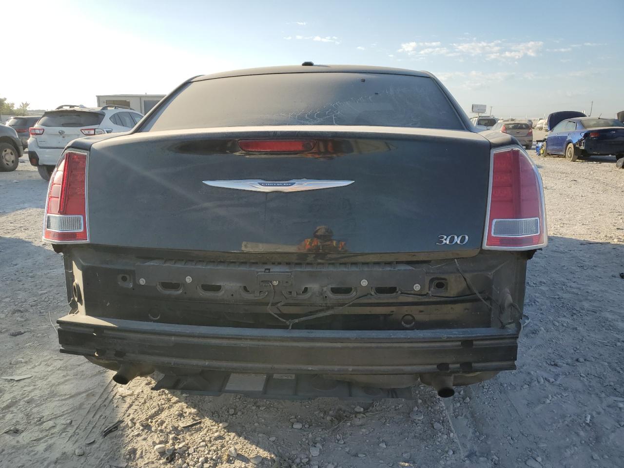 2013 Chrysler 300 VIN 2C3CCAAG7DH527089 Copart auction photo, rear end / minor dent/scratches damage thumbnail 6
