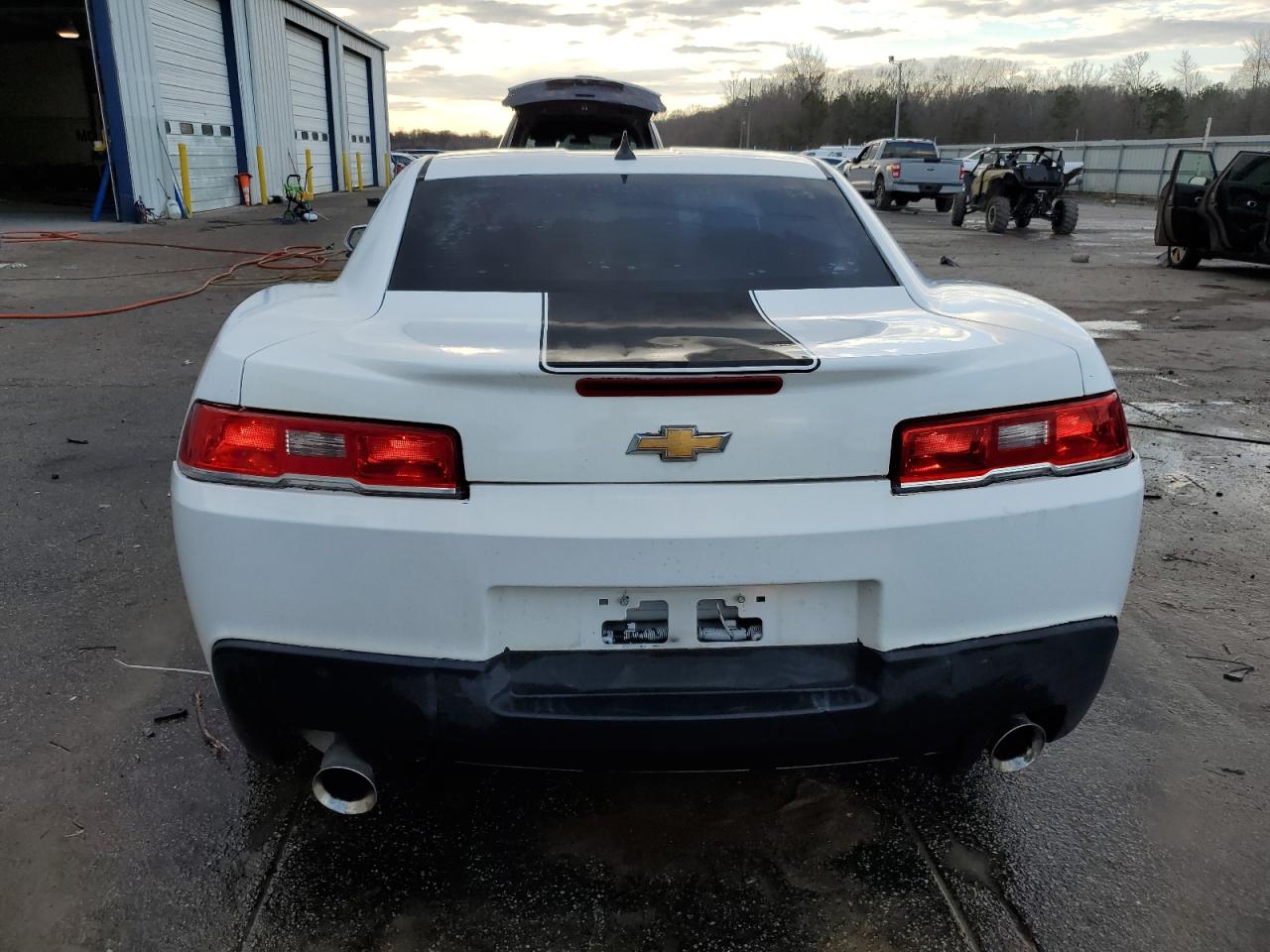 2015 Chevrolet Camaro VIN 2G1FB1E30F9195523 Copart auction photo, side / front end damage thumbnail 6
