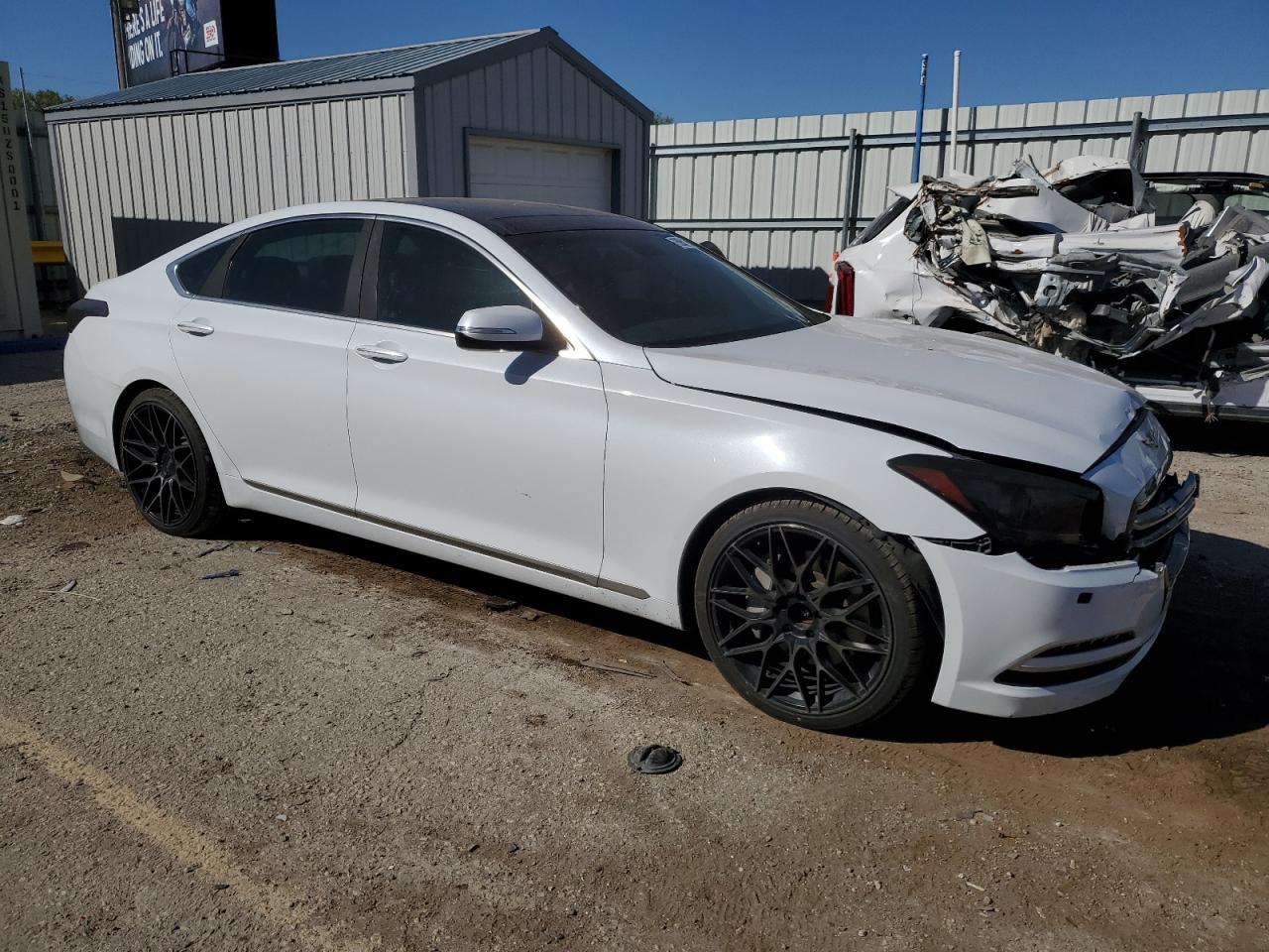 2015 Hyundai Genesis VIN KMHGN4JE8FU042768 Copart auction photo, front end / minor dent/scratches damage thumbnail 4