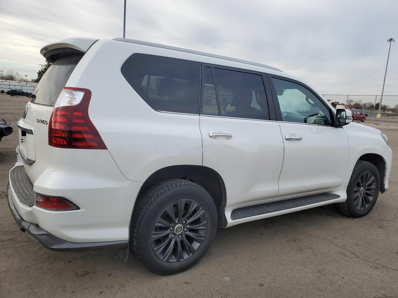 2021 Lexus GX VIN JTJAM7BX0M5289852 Copart auction photo, minor dent/scratches damage thumbnail 3