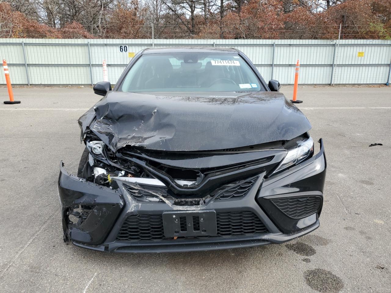 2021 Toyota Camry VIN 4T1G11BK7MU029716 Copart auction photo, front end / rear end damage thumbnail 5