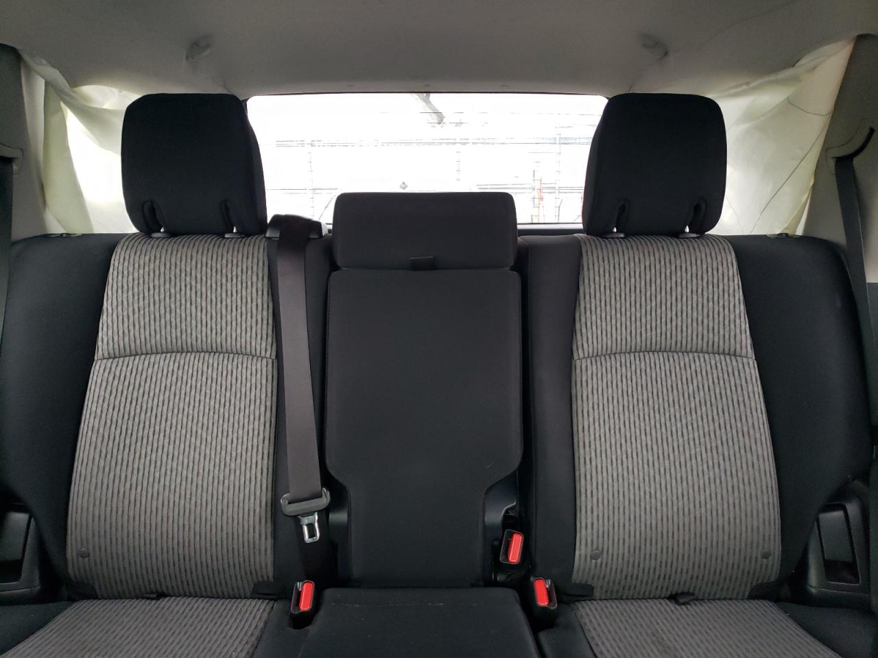 2015 Toyota 4Runner VIN JTEBU5JRXF5246195 Copart auction photo, front end / minor dent/scratches damage thumbnail 10