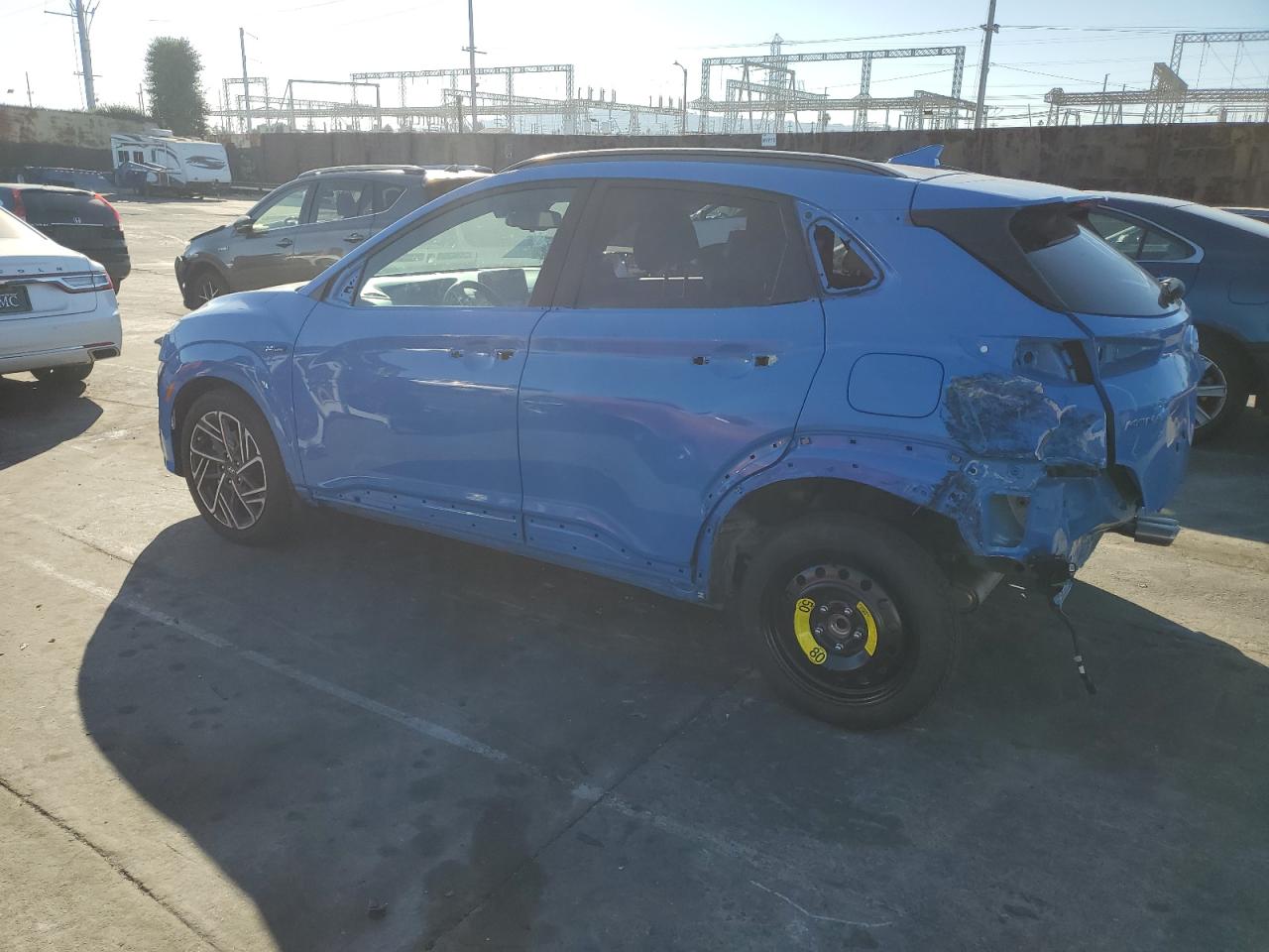 2022 Hyundai Kona VIN KM8K33A31NU902615 Copart auction photo, rear end / minor dent/scratches damage thumbnail 2