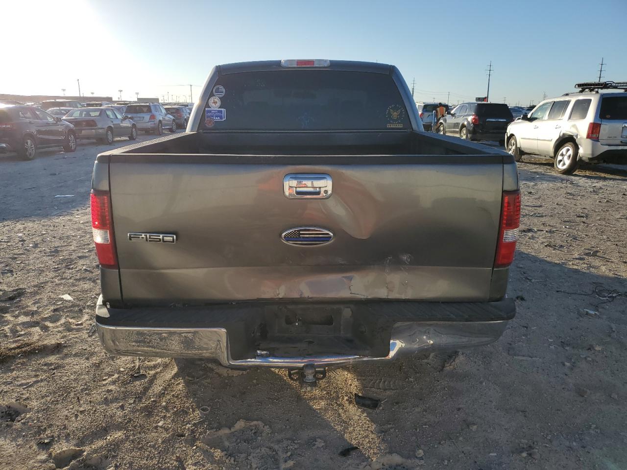 2006 Ford F-150 VIN 1FTRW12W36FB03285 Copart auction photo, front end / rear end damage thumbnail 6