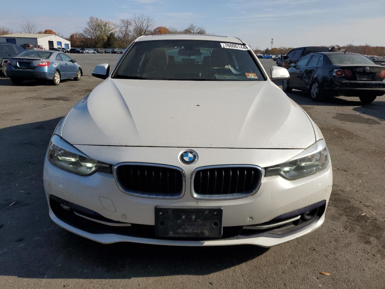2017 BMW 3er VIN WBA8D9G53HNU60469 Copart auction photo, minor dent/scratches damage thumbnail 5