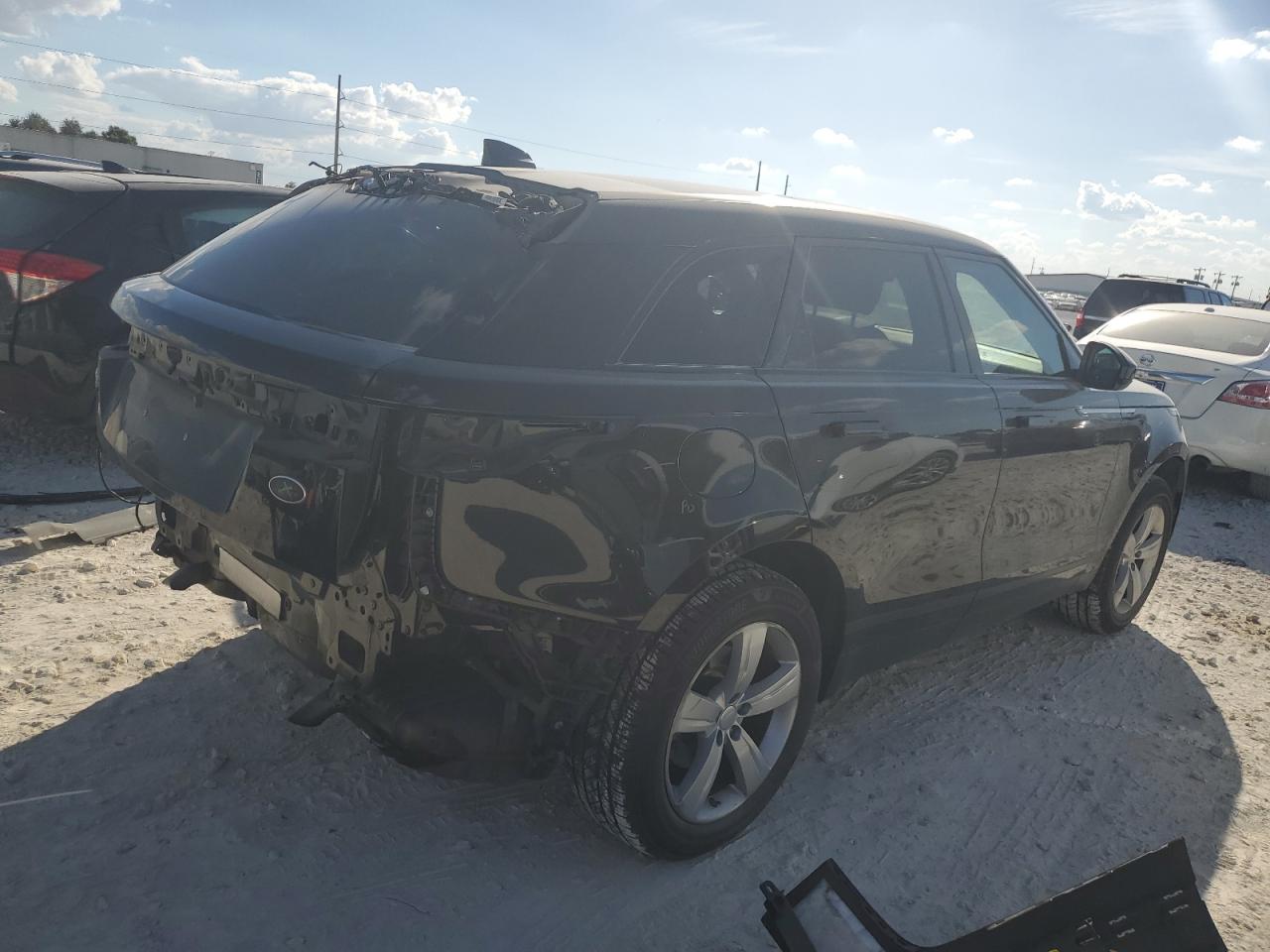 2019 Land Rover Range Rover VIN SALYB2EVXKA793701 Copart auction photo, rear end damage thumbnail 3
