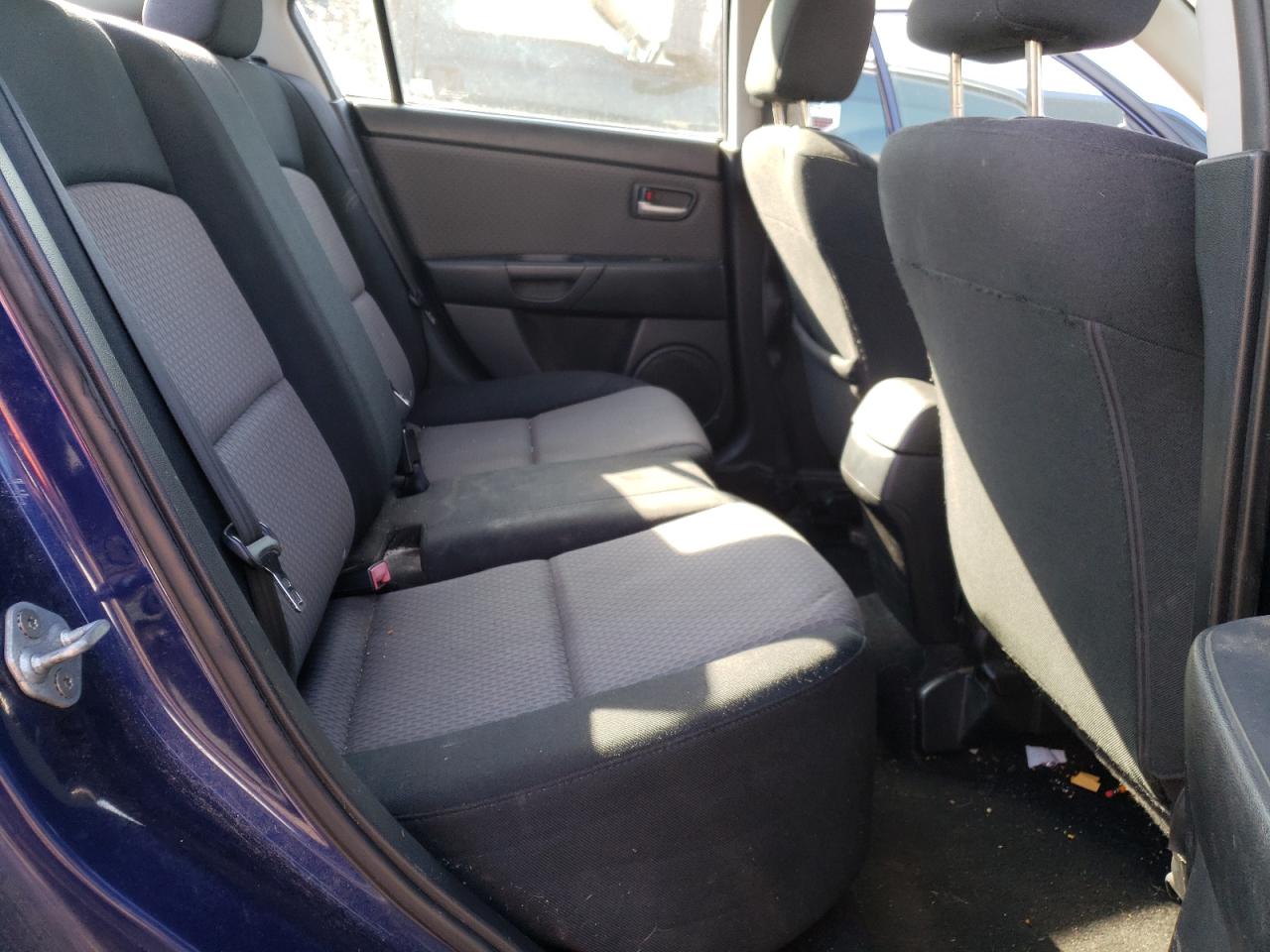 2006 Mazda 3 VIN JM1BK32G761456370 Copart auction photo, front end / minor dent/scratches damage thumbnail 10