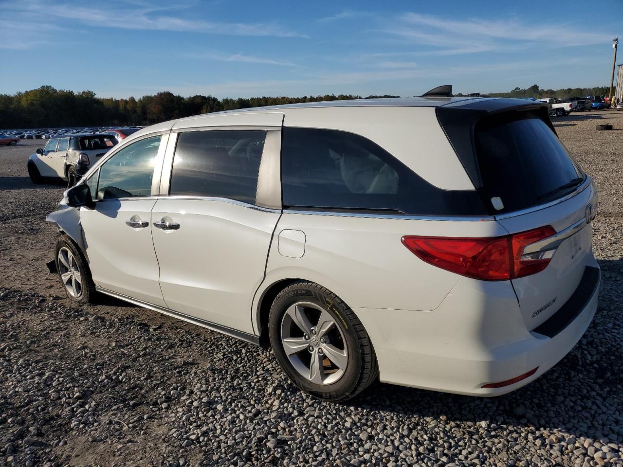 2018 Honda Odyssey VIN 5FNRL6H75JB023019 Copart auction photo, front end damage thumbnail 2