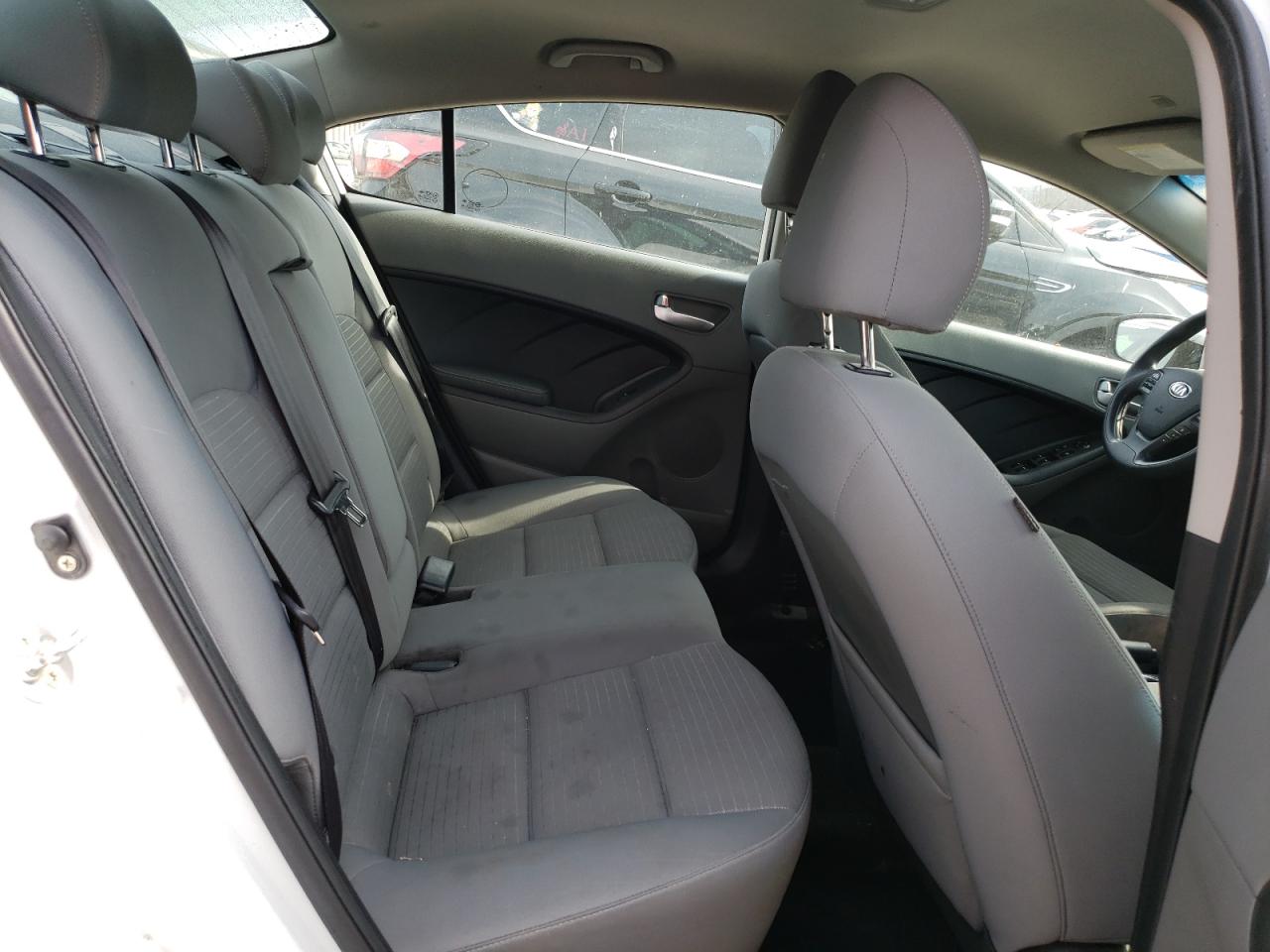 2017 KIA Forte VIN 3KPFL4A70HE065907 Copart auction photo, rear end / front end damage thumbnail 10