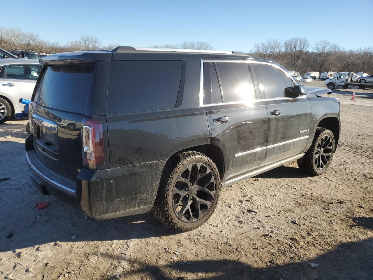 2015 GMC Yukon VIN 1GKS2CKJ5FR538888 Copart auction photo, front end / undercarriage damage thumbnail 3
