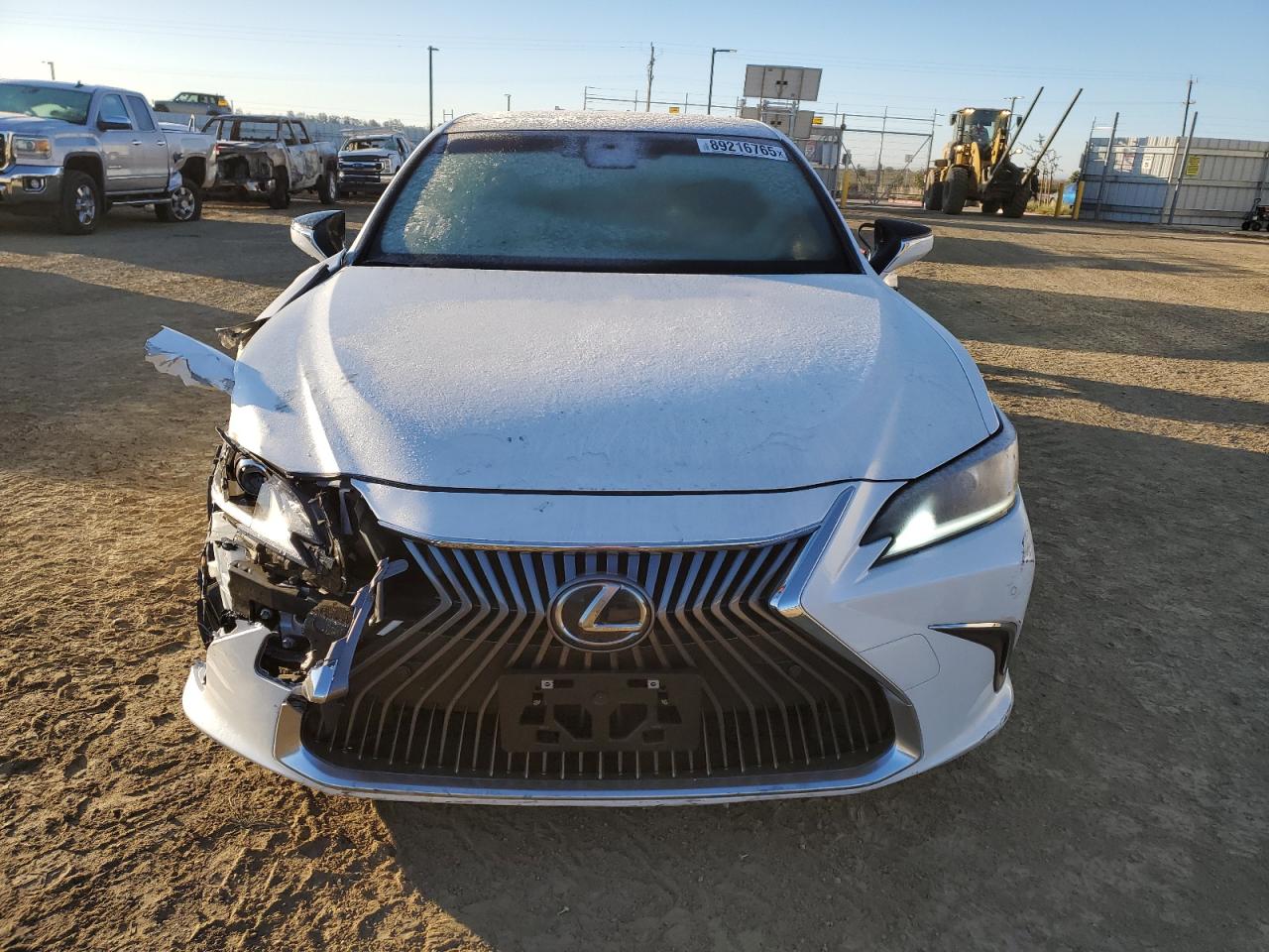 2019 Lexus ES VIN JTHBZ1B1XK2002824 Copart auction photo, front end / rear end damage thumbnail 5