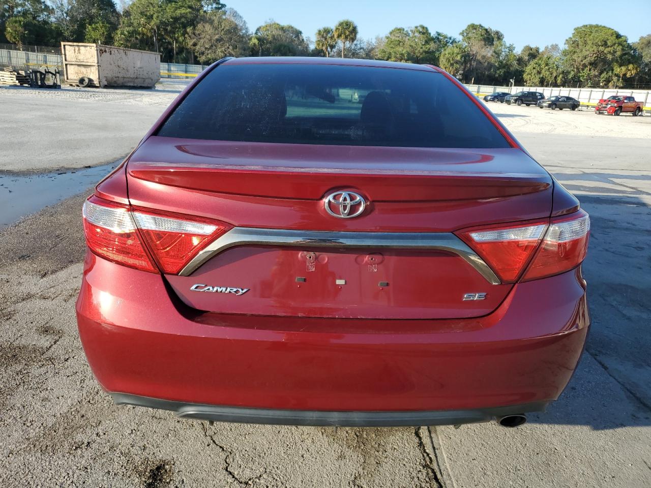 2016 Toyota Camry VIN 4T1BF1FK5GU543932 Copart auction photo, front end / minor dent/scratches damage thumbnail 6