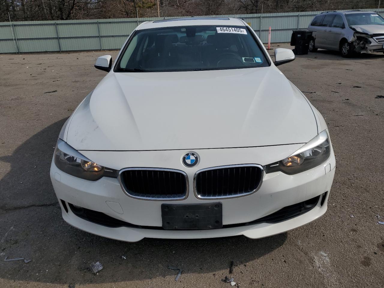 2015 BMW 3er VIN WBA3B5C54FF961330 Copart auction photo, water/flood / minor dent/scratches damage thumbnail 5