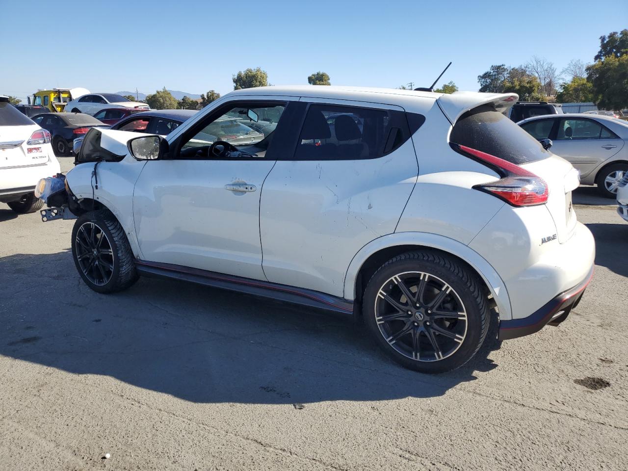 2015 Nissan Juke VIN JN8AF5MV8FT562374 Copart auction photo, front end damage thumbnail 2