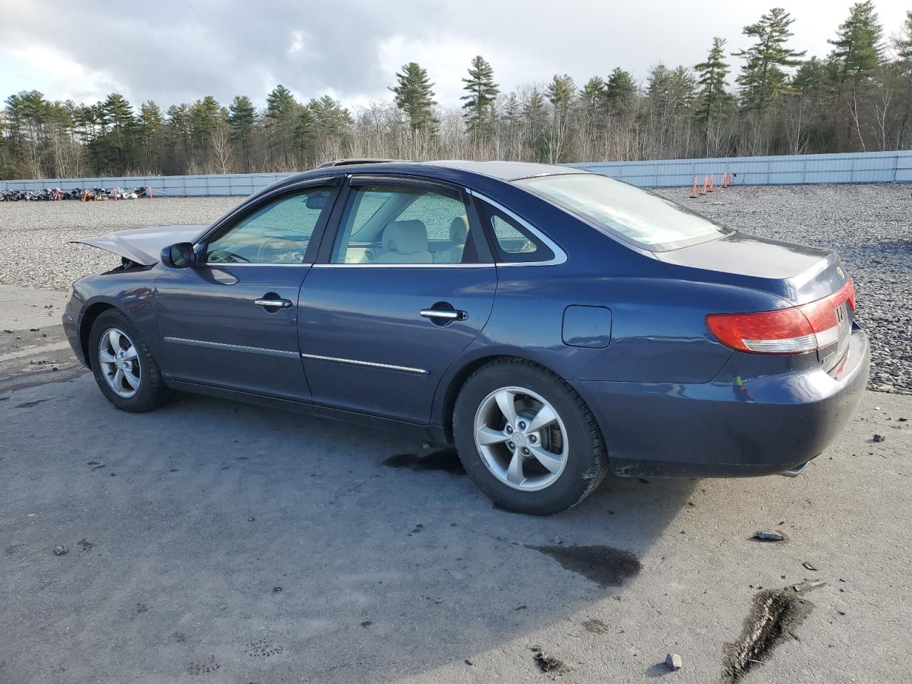 2006 Hyundai Azera VIN KMHFC46F76A137195 Copart auction photo, front end / minor dent/scratches damage thumbnail 2