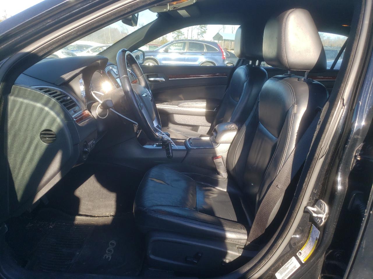 2012 Chrysler 300 VIN 2C3CCACG0CH308700 Copart auction photo, front end / minor dent/scratches damage thumbnail 7