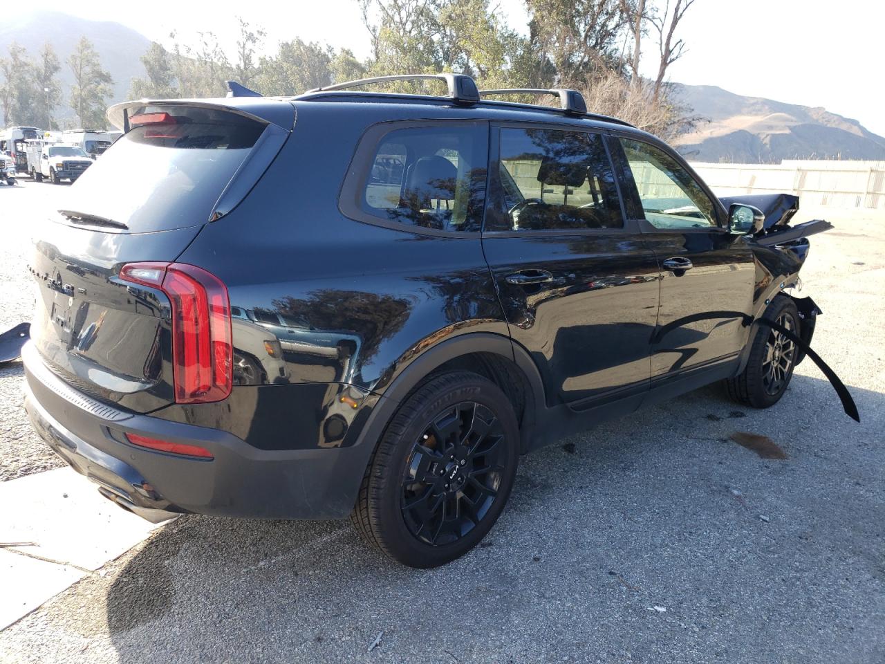 2022 KIA Telluride VIN 5XYP5DHC0NG242472 Copart auction photo, front end damage thumbnail 3