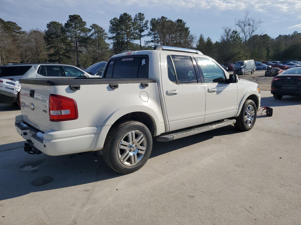 2010 Ford Explorer VIN 1FMEU5D86AUA02171 Copart auction photo, front end damage thumbnail 3
