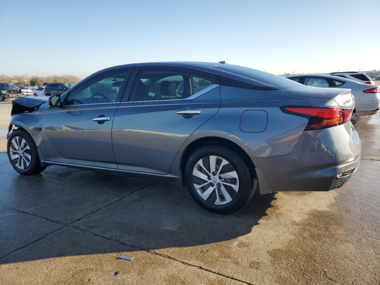 2020 Nissan Altima VIN 1N4BL4BV8LC136613 Copart auction photo, front end damage thumbnail 2