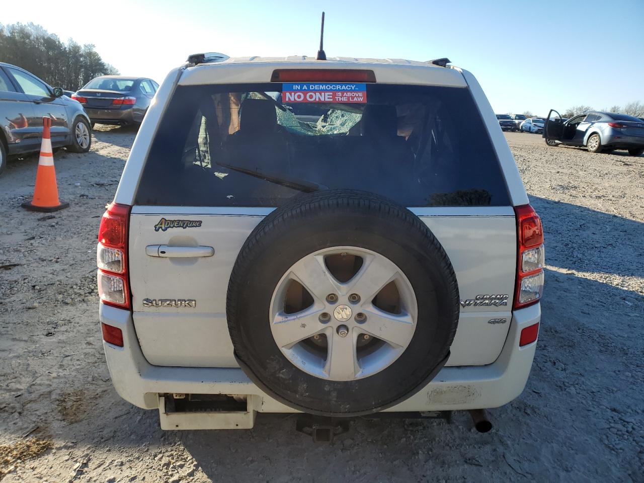 2009 Suzuki Grand Vitara VIN JS3TD044694100562 Copart auction photo, rollover damage thumbnail 6