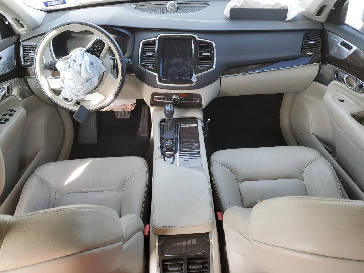 2017 Volvo XC90 VIN YV4A22PK8H1155769 Copart auction photo, front end / side damage thumbnail 8