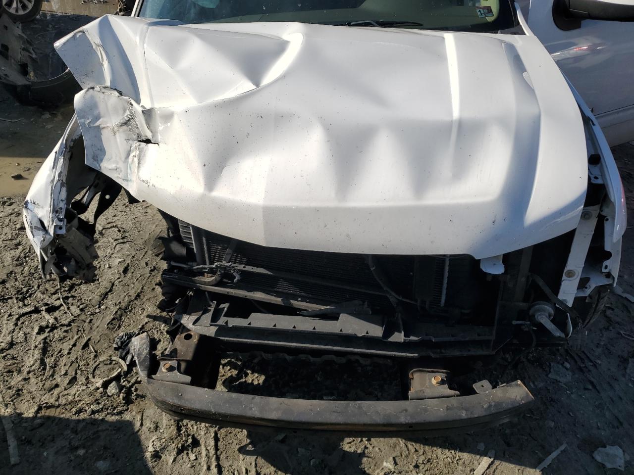 2013 Chevrolet Suburban VIN 1GNSKJE74DR239851 Copart auction photo, front end / mechanical damage thumbnail 12