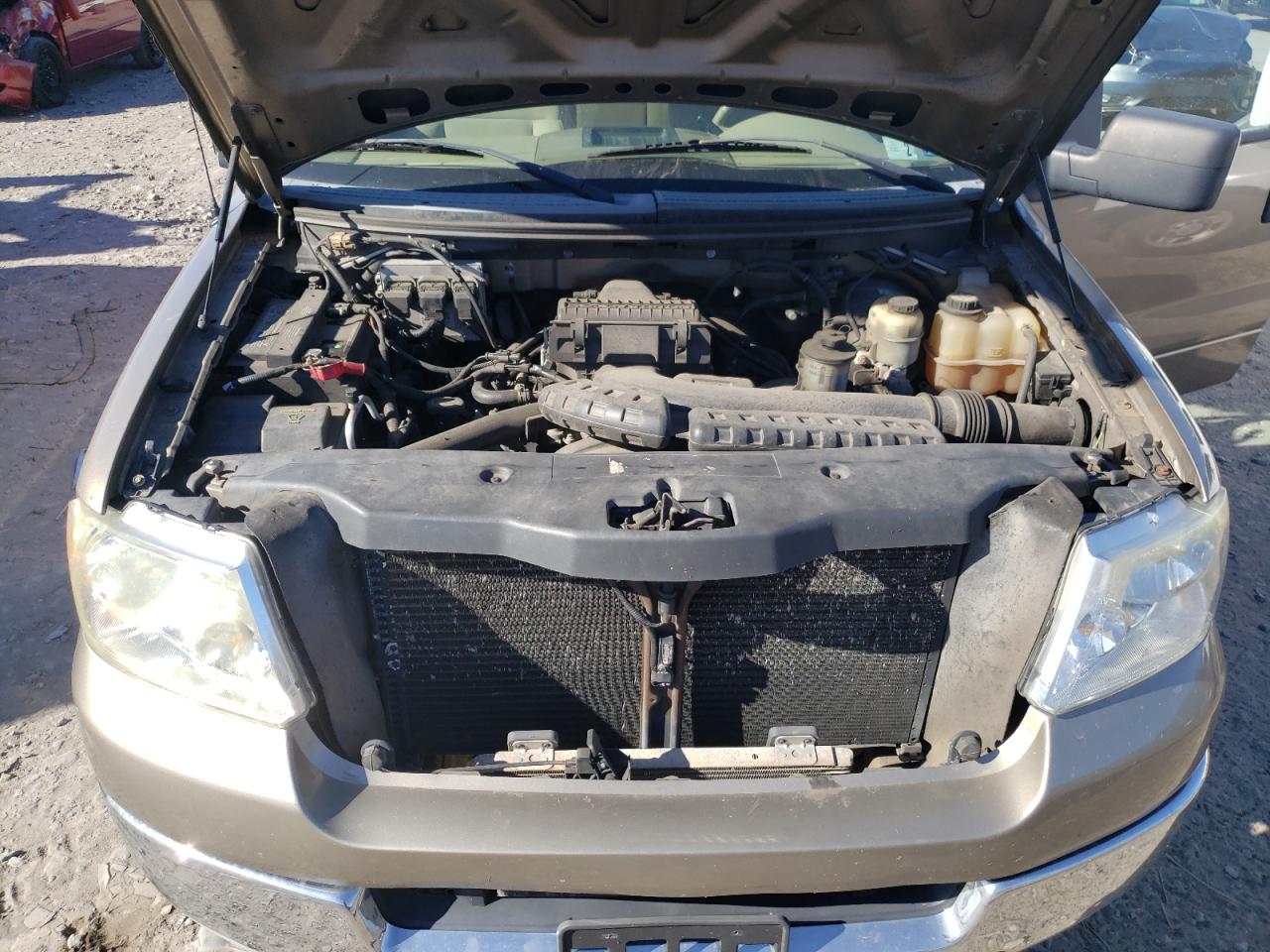 2005 Ford F-150 VIN 1FTPX14575NC00082 Copart auction photo, normal wear damage thumbnail 11