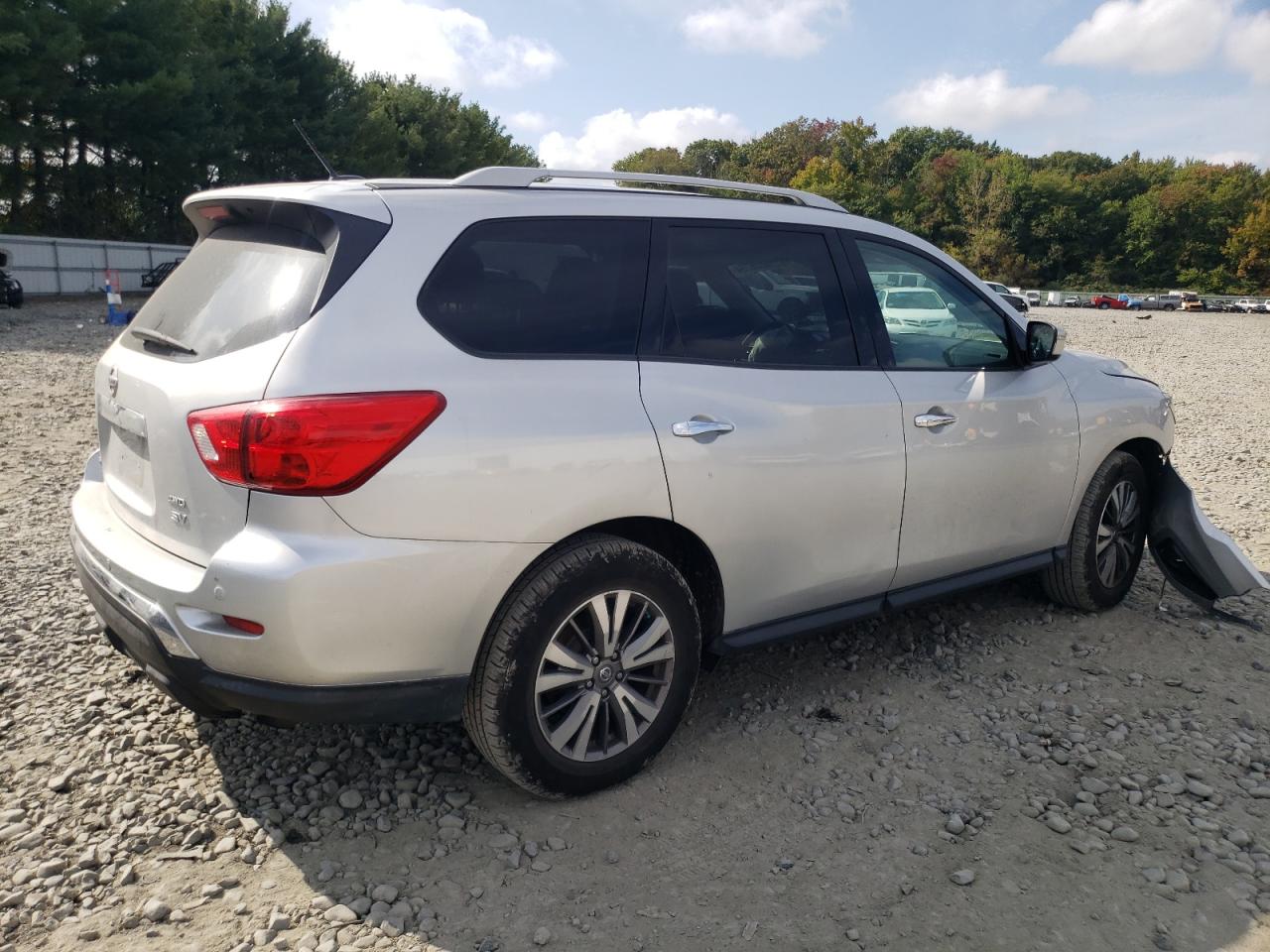 2018 Nissan Pathfinder VIN 5N1DR2MM9JC624696 Copart auction photo, front end damage thumbnail 3