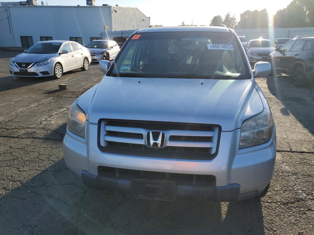 2008 Honda Pilot VIN 5FNYF28228B023909 Copart auction photo, vandalism damage thumbnail 5