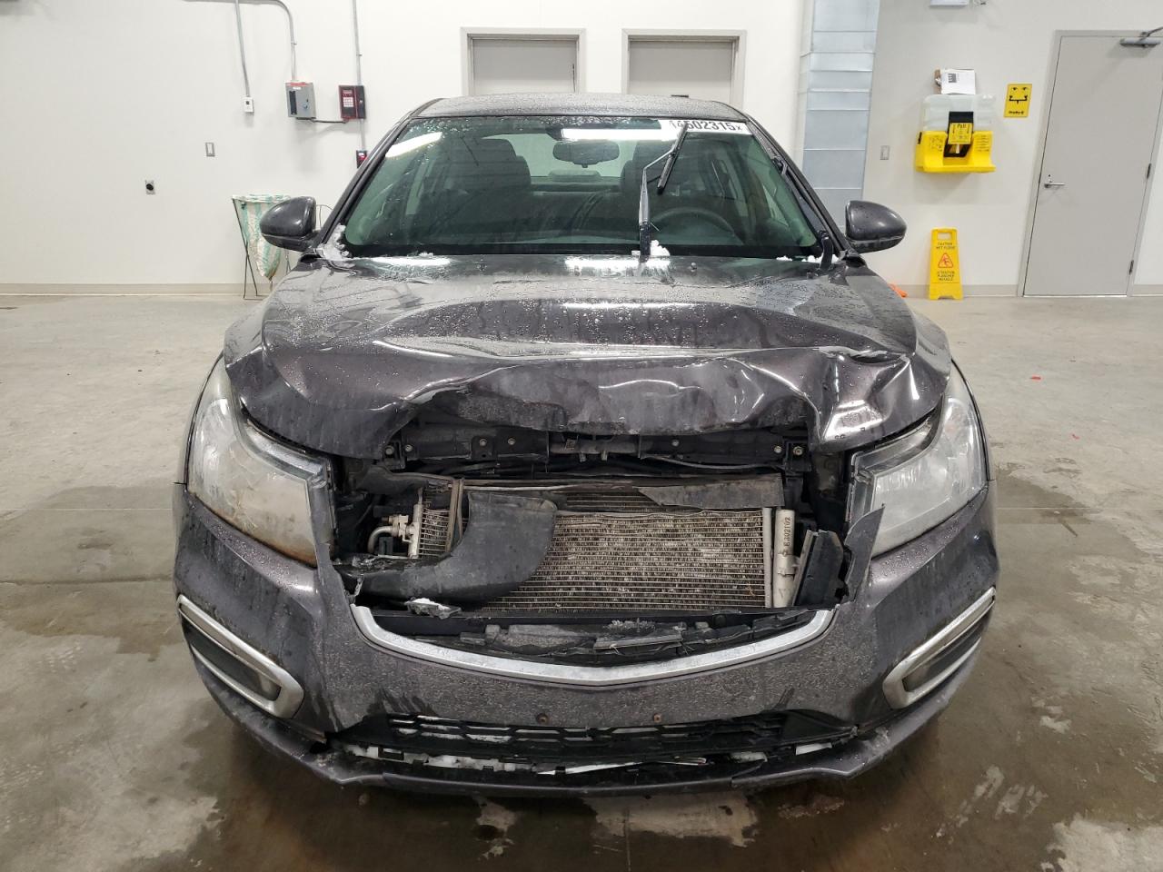 2015 Chevrolet Cruze VIN 1G1PC5SB6F7206580 Copart auction photo, front end / minor dent/scratches damage thumbnail 5