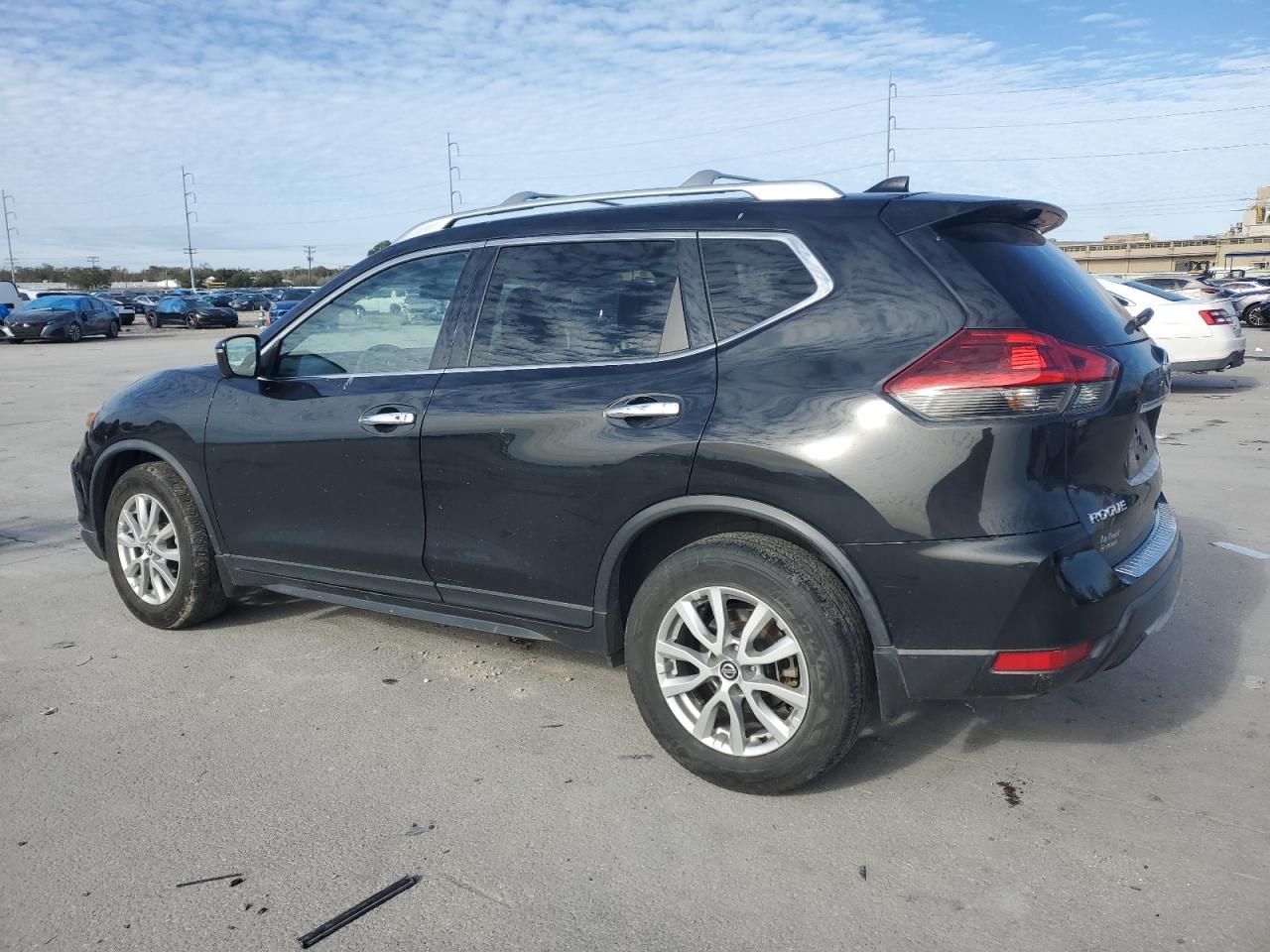 2018 Nissan Rogue VIN KNMAT2MT4JP597951 Copart auction photo, front end / side damage thumbnail 2