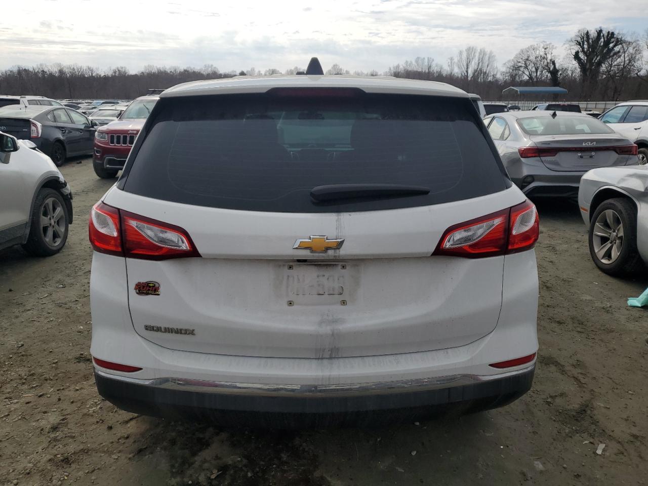 2018 Chevrolet Equinox VIN 2GNAXHEV3J6233583 Copart auction photo, front end damage thumbnail 6