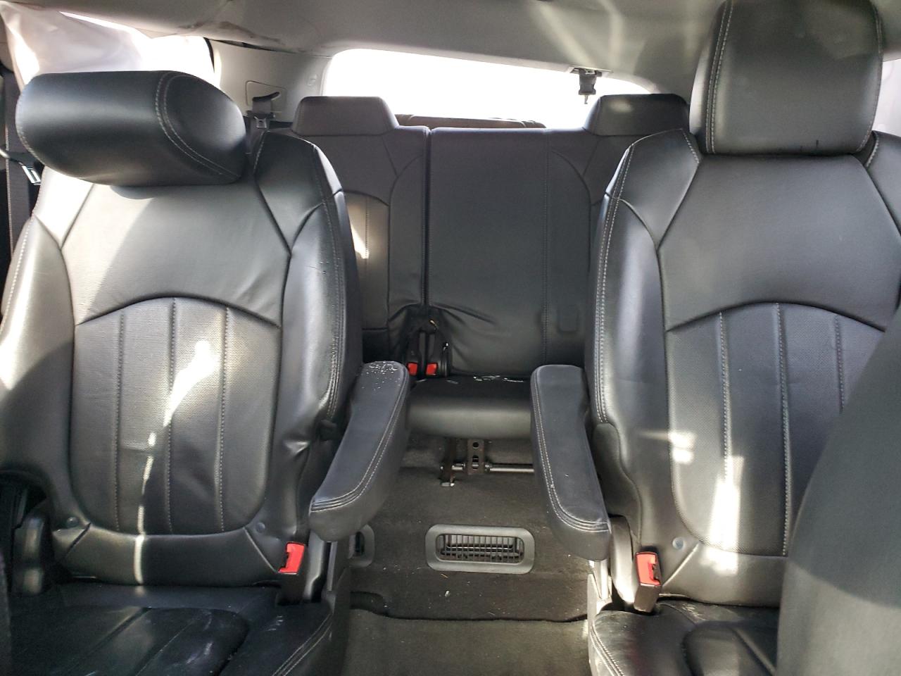 2015 Buick Enclave VIN 5GAKRBKD3FJ319519 Copart auction photo, front end damage thumbnail 10