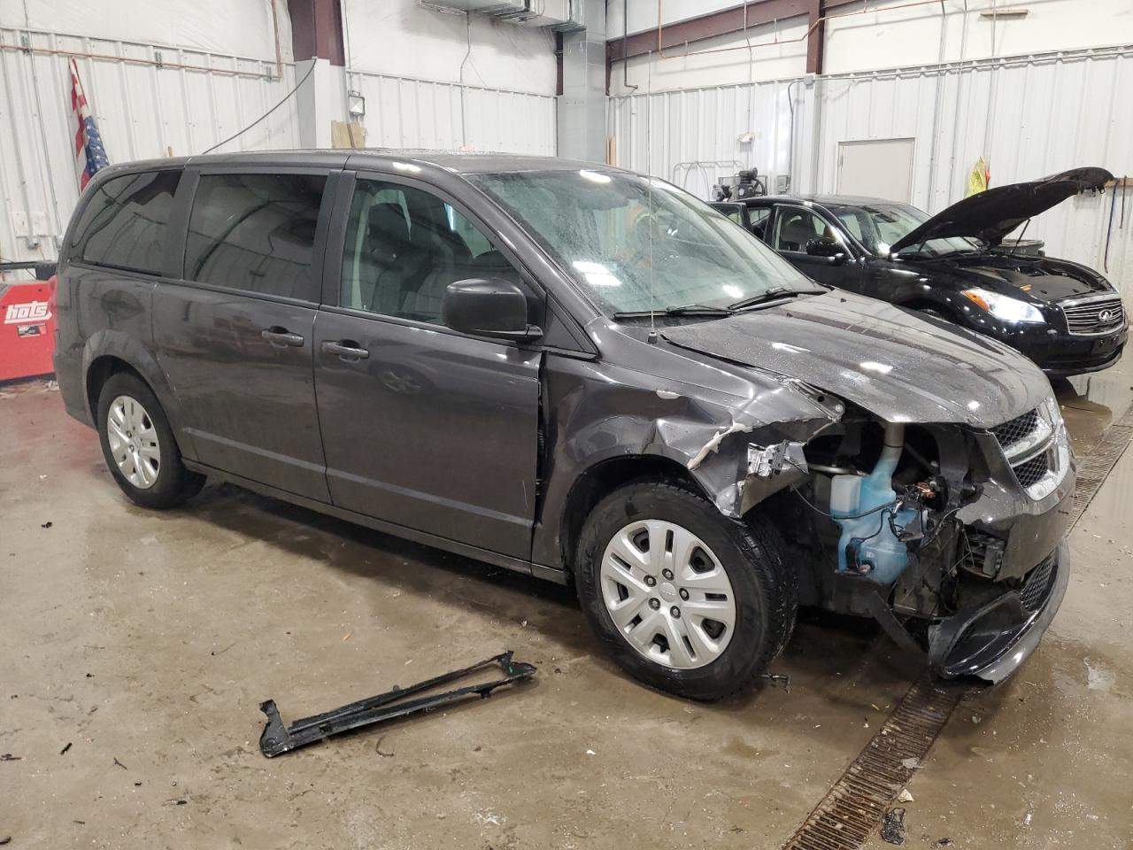 2018 Dodge Caravan VIN 2C4RDGBG0JR308422 Copart auction photo, front end damage thumbnail 4