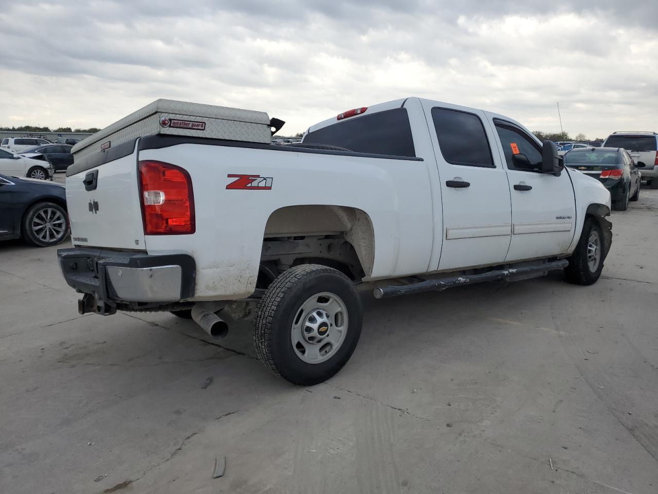 2012 Chevrolet Silverado VIN 1GC1CXC8XCF171572 Copart auction photo, front end damage thumbnail 3