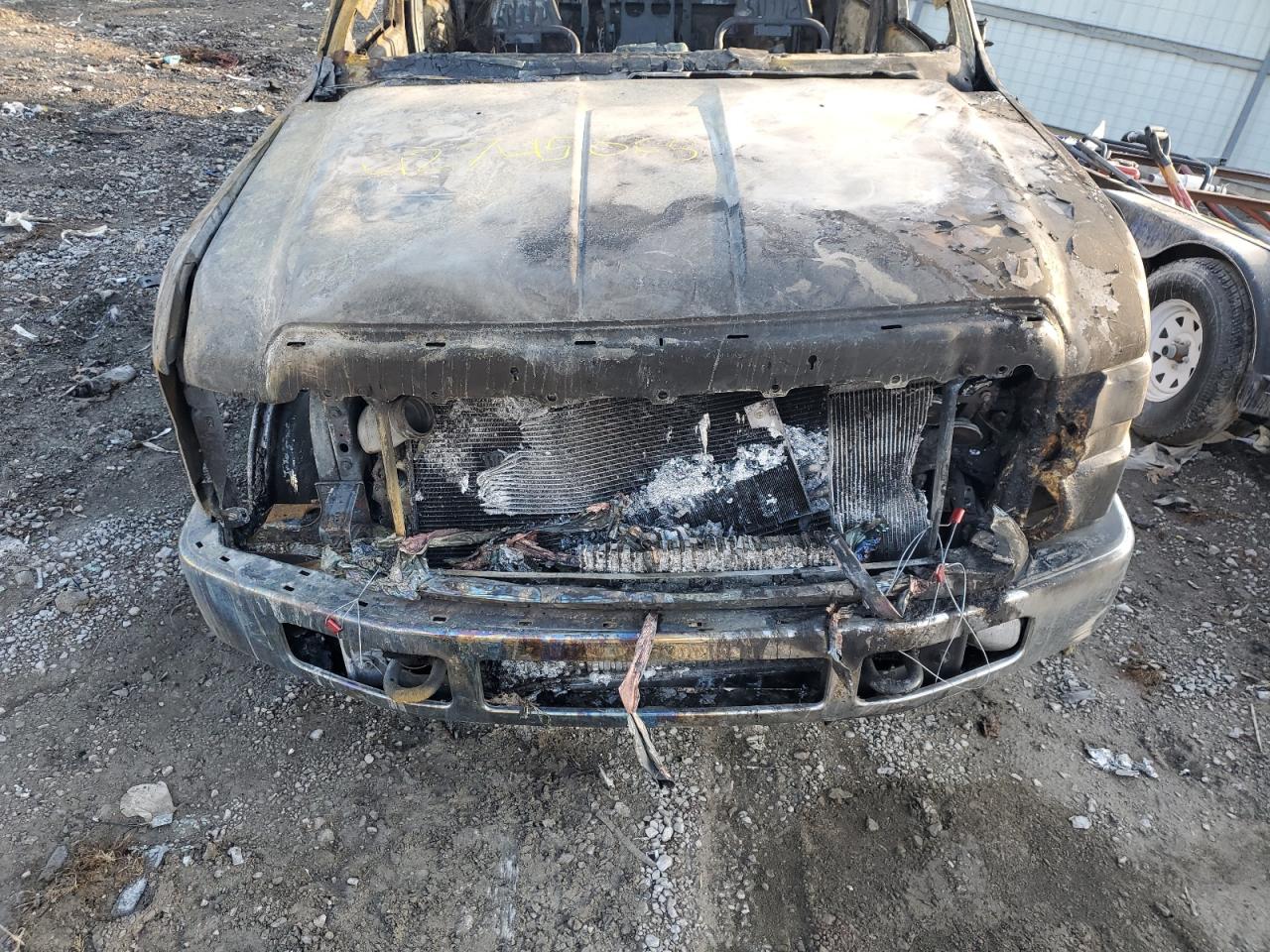 2008 Ford F250 VIN 1FTSW21R18EA06386 Copart auction photo, burn damage thumbnail 11