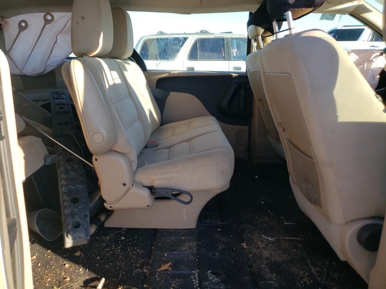 2015 Dodge Caravan VIN 2C4RDGBG2FR607630 Copart auction photo, front end damage thumbnail 12