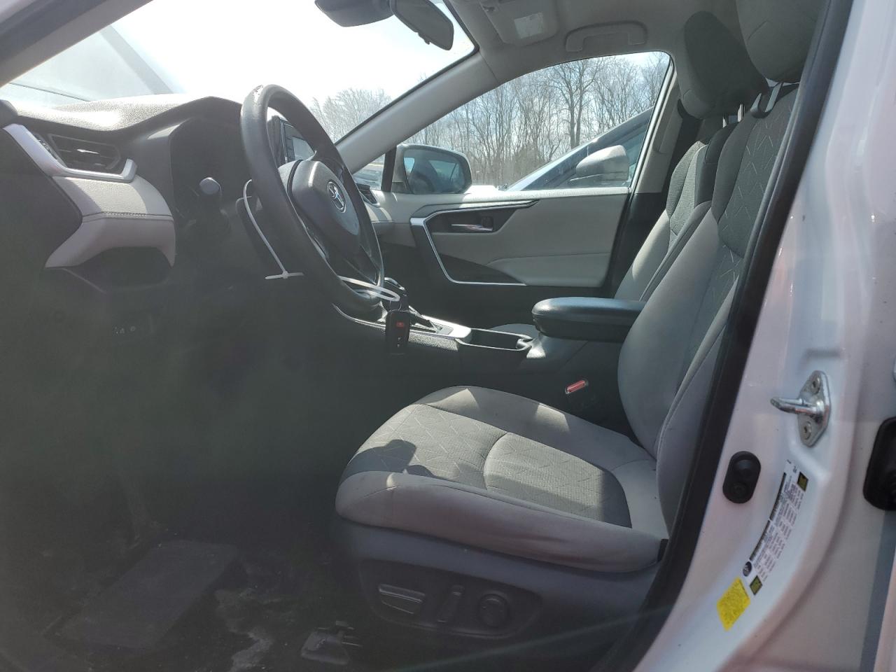 2021 Toyota RAV 4 VIN 2T3W1RFV4MW120478 Copart auction photo, vandalism damage thumbnail 7