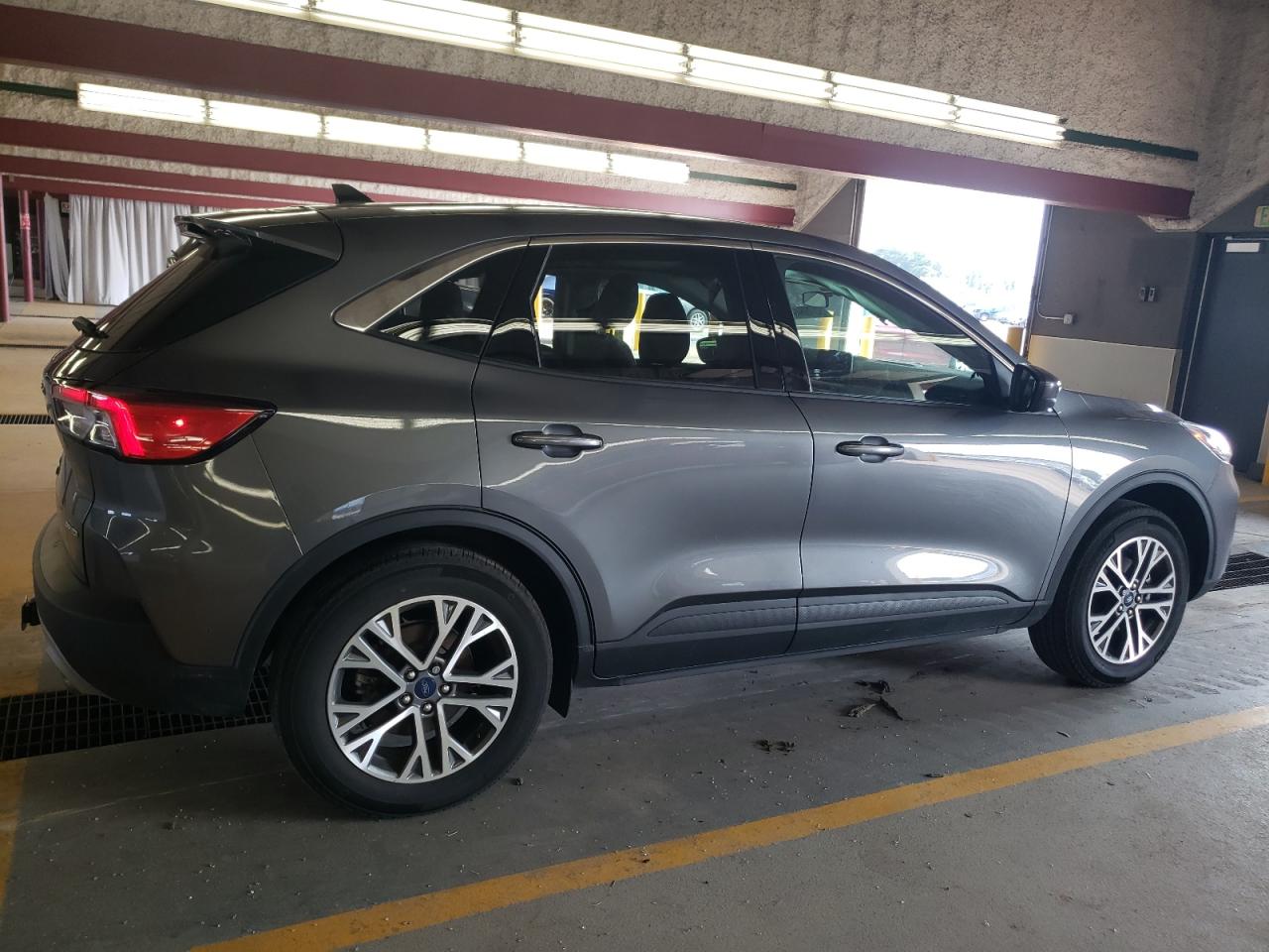 2022 Ford Escape VIN 1FMCU9H94NUA22068 Copart auction photo, side / undercarriage damage thumbnail 3