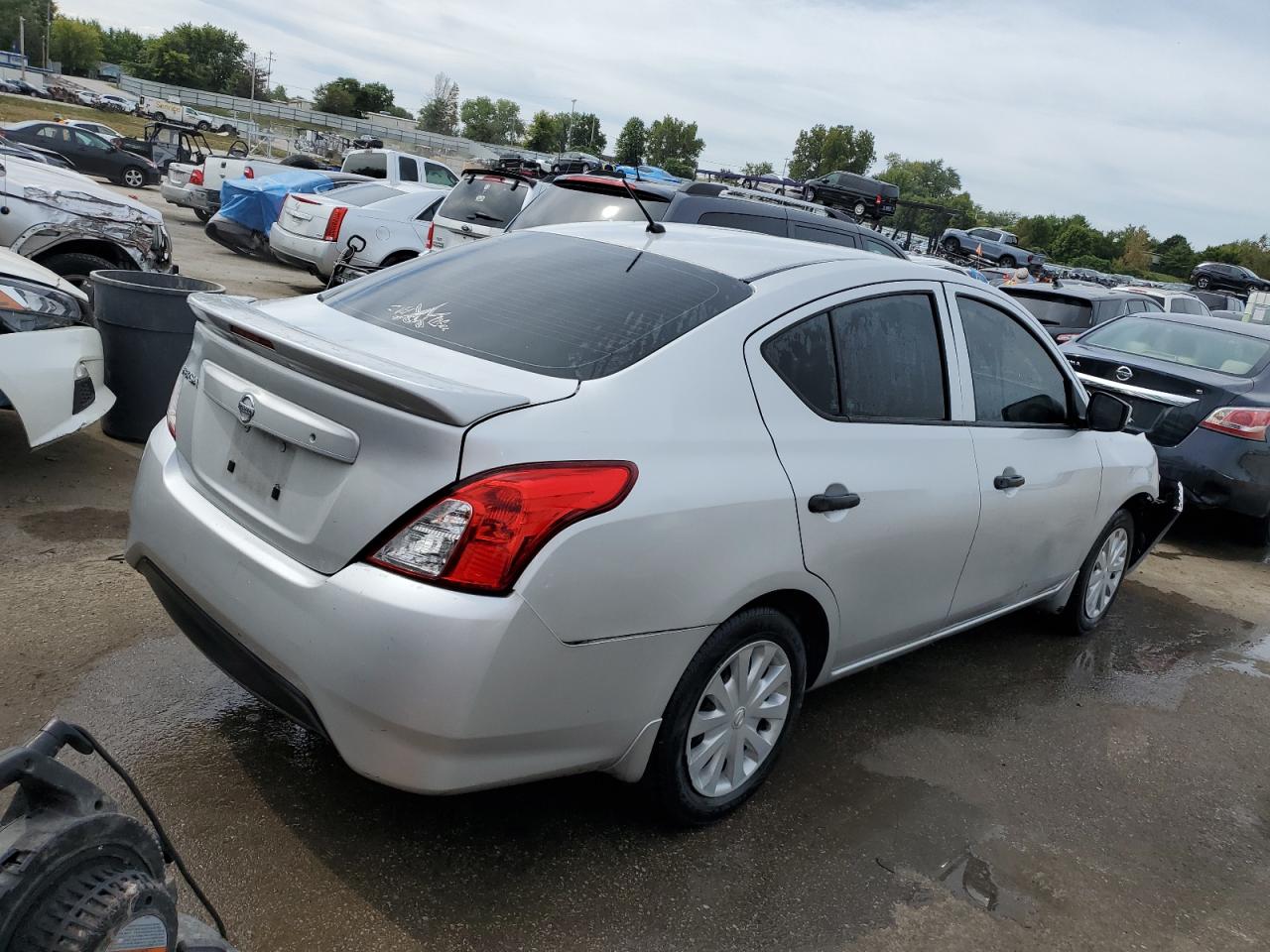 2018 Nissan Versa VIN 3N1CN7AP7JL867194 Copart auction photo, front end / side damage thumbnail 3