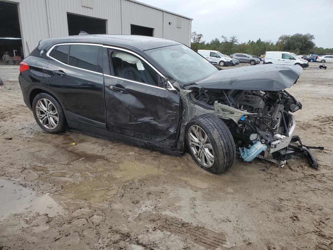 2018 BMW X2 VIN WBXYJ5C34JEF79068 Copart auction photo, front end / side damage thumbnail 4